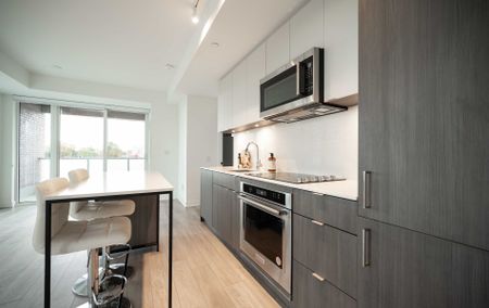 For Lease - 215 Lakeshore Road Unit# 330, Mississauga, Ontario - Photo 3