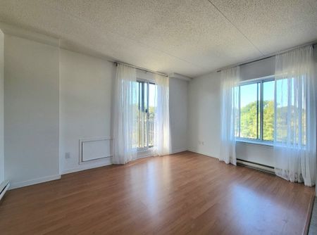 Boul. Lévesque E., H7G 4Z2, Laval - Photo 2