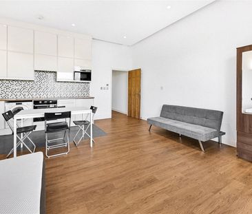 Weir Road, London, SW19 flat to rent - Photo 3