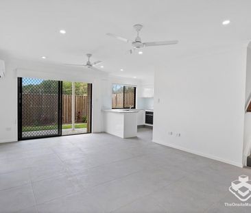 Brand new townhouses, 3bed+study & AC - Photo 2