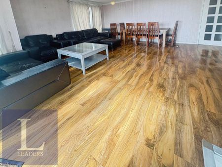 3 bedroom apartment to rent - Photo 5