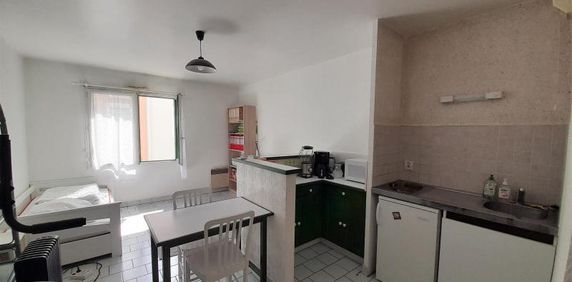 Location Appartement 1 pièce 24m² POITIERS 86000 - Photo 2