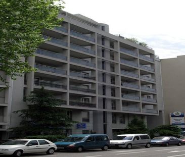 Appartement - 1 pièce - Jardin Lecoq/Facultés - Photo 2