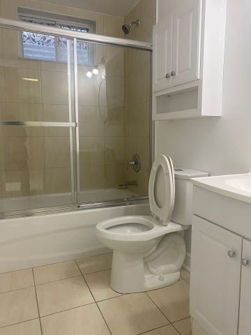 For Lease - 3972 Brandon Gate Drive, Mississauga, Ontario - Photo 5