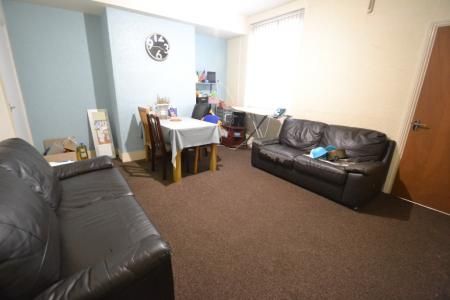 Beeston Road, Dunkirk, Nottingham, NG7 - Photo 1