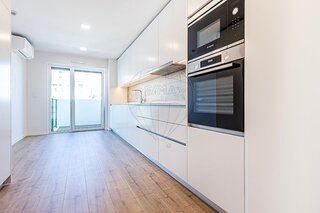 Rental Apartment Modern 3 bedrooms Lumiar Lisboa - gardens, balcony, store room, balconies, air conditioning - Photo 3