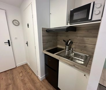 Location Appartement 1 pièces 15 m2 à Saint-Quentin - Photo 2