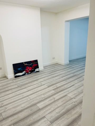 3 Bed Terraced House, Tiverton Road, CV2 - Photo 2