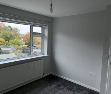 3 Bed Semi-Detached House, Hallowes Rise, S18 - Photo 1