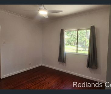 Charming 4 bedroom Queenslander - Photo 3