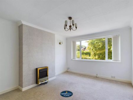 Whateleys Drive, Kenilworth - Photo 4