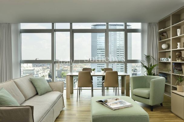 Appartamenti di varie metrature nella Torre Galfa - Photo 1