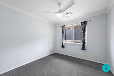 “FAMILY HOME IN HERITAGE PARK” - Photo 3