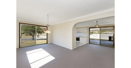 Comfortable Living in a Quiet Carindale Location! - Photo 3