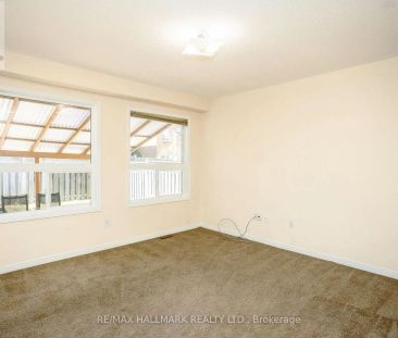 384 FLAGSTONE WAY - Photo 2