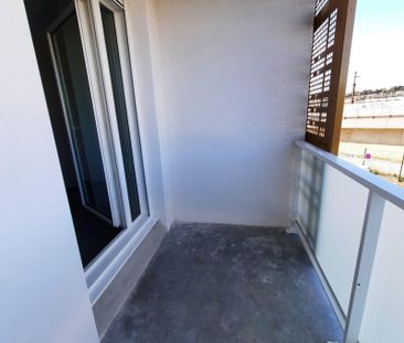 Location Appartement 1 pièce 19m² NIMES 30000 - Photo 3