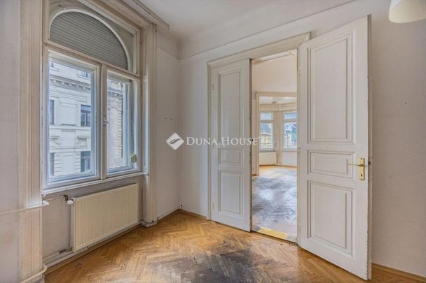 Kiadó átlagos állapotú lakás - Budapest VII. kerület - Fotó 1