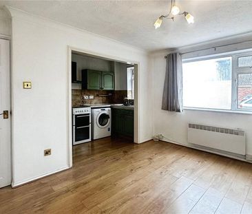 1 bedroom flat to rent - Photo 2