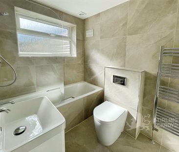 Kings Road, Egham, Surrey, TW20 9BN - Photo 6