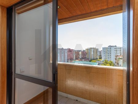 Apartamento T4 em Lisboa - Photo 2