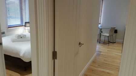 1 bedroom property to rent - Photo 2