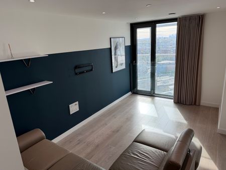 2 Bed Flat, City North East Tower, N4 - Photo 3