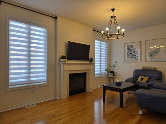 For Lease - 183 Winlane Drive, Whitchurch-Stouffville, Ontario - Photo 1