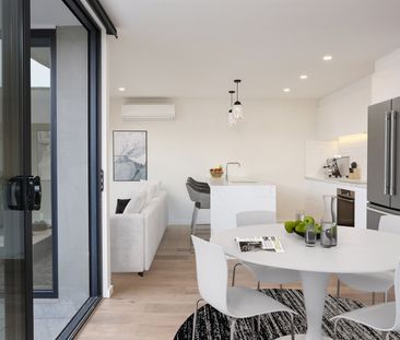 2/4 Dickens Street, Richmond VIC 3121 - Photo 2