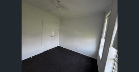Modern 3-Bedroom Unit in Sought-After Junction Hill - Photo 3