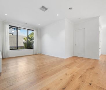 2 Milne Street, MITCHAM - Photo 4
