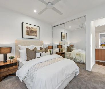 “Modern, boutique townhouse” - Photo 2