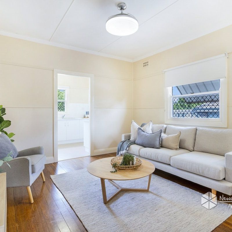 21 Warner Street, Warners Bay - Photo 1