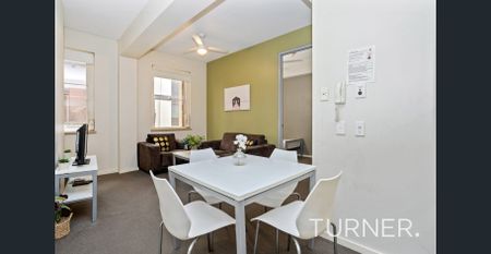 Fully Furnished 3 Bedroom Apartment in the Heart of Adelaide - Photo 5