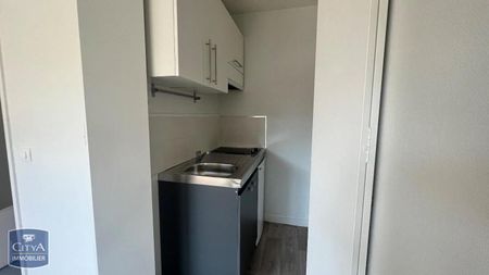 Location Appartement 1 pièce 21m² ROSNY SOUS BOIS 93110 - Photo 2
