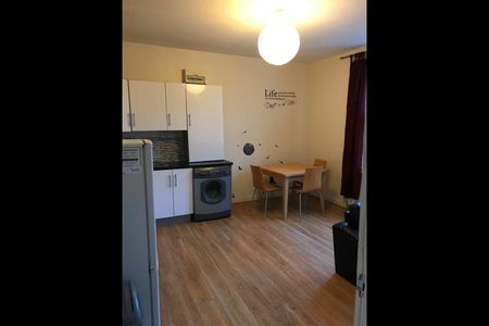 3 Bed Flat, Aberdeen Grove, LS12 - Photo 5