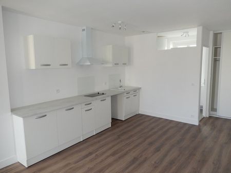 Location Appartement 1 pièce 34m² BORDEAUX 33000 - Photo 2