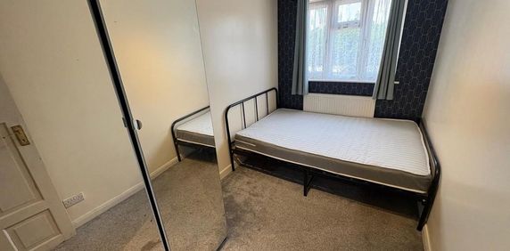 1 bedroom semi-detached house to rent - Photo 2