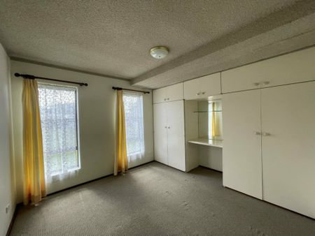 Low Maintenance Living! - Photo 3