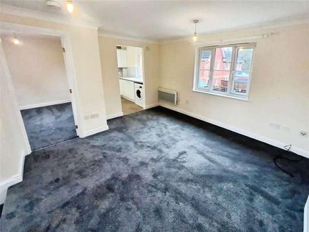 Afon Mead, Rogerstone, Newport, NP10 - Photo 2