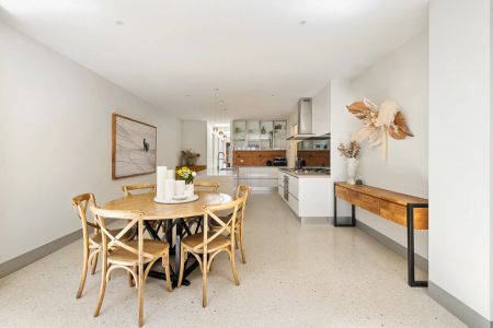 Secluded Beauty.. - Photo 4