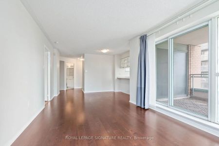 887 Bay Street #606 - Photo 2