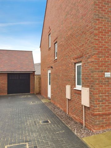 4 bedroom detached to rent Arnold Drive, Corby - Photo 5