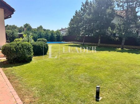 Premium Villa with Private Pool & Garden – Iancu Nicolae - Photo 2