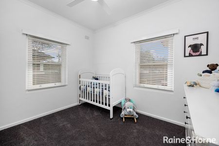 27 North Parade, Wagga Wagga, NSW 2650 - Photo 3