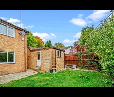3 Bed Semi-Detached House, Marshalls Close, N11 - Photo 1