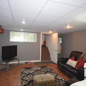 FANTASTIC 1-BEDROOM + DEN NEAR SHERWAY GARDENS - Photo 2