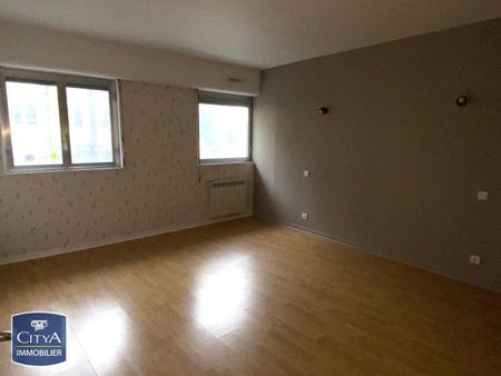 Location Appartement 2 pièces 59m² CHATEAUROUX 36000 - Photo 2