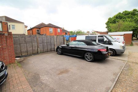 1 bedroom maisonette to rent - Photo 4