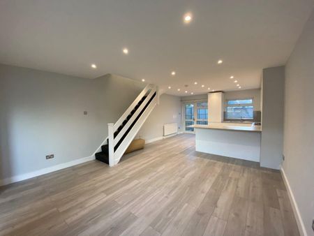 Moreton Avenue, Isleworth, TW7 - Photo 2