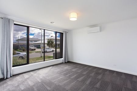 AMAZING 4 BEDROOM HOME ALFREDTON - Photo 3